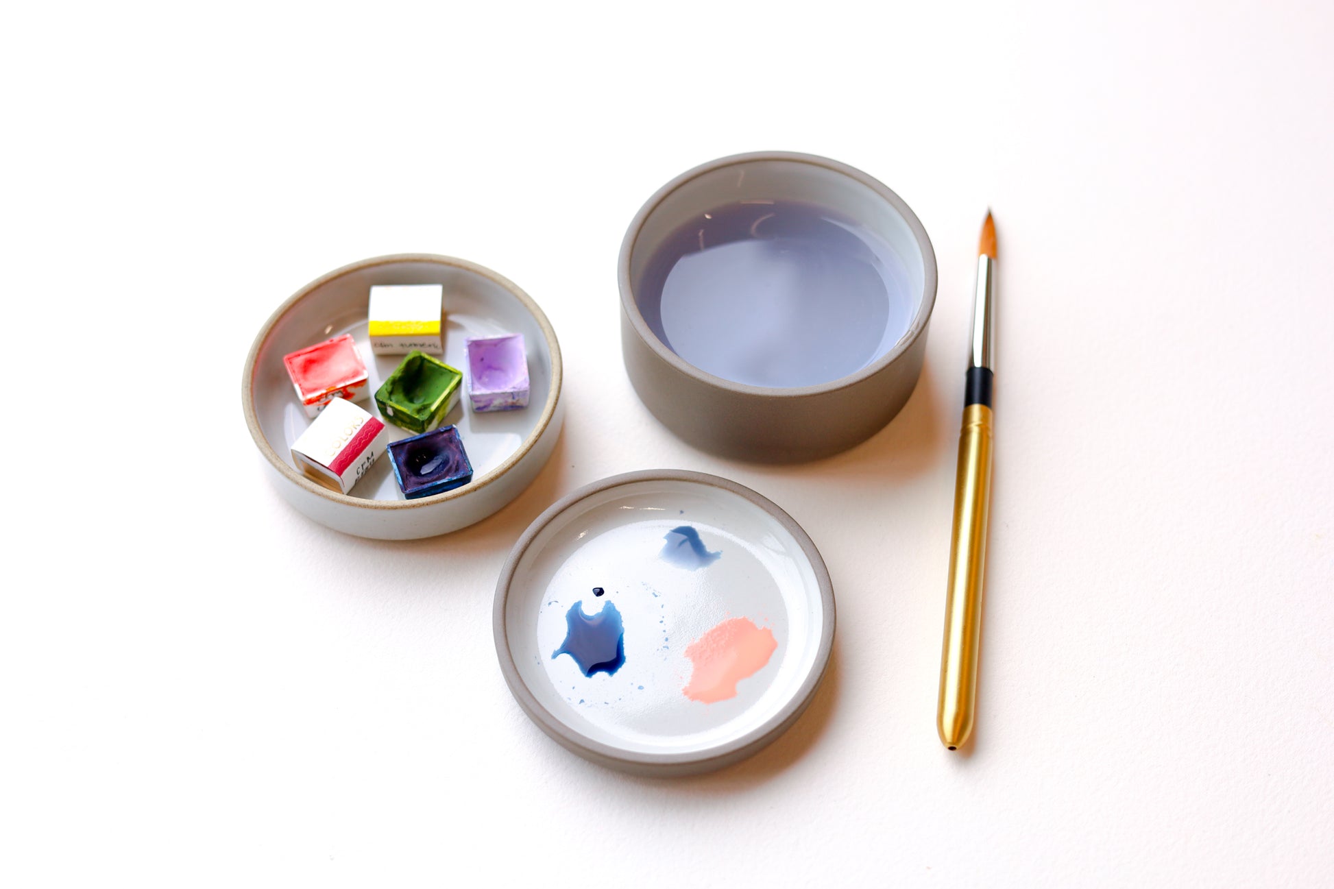 Stacking Desk Bundle, with this bundle, you save $14! This standalone desk setup makes it easy to just sit down and paint!