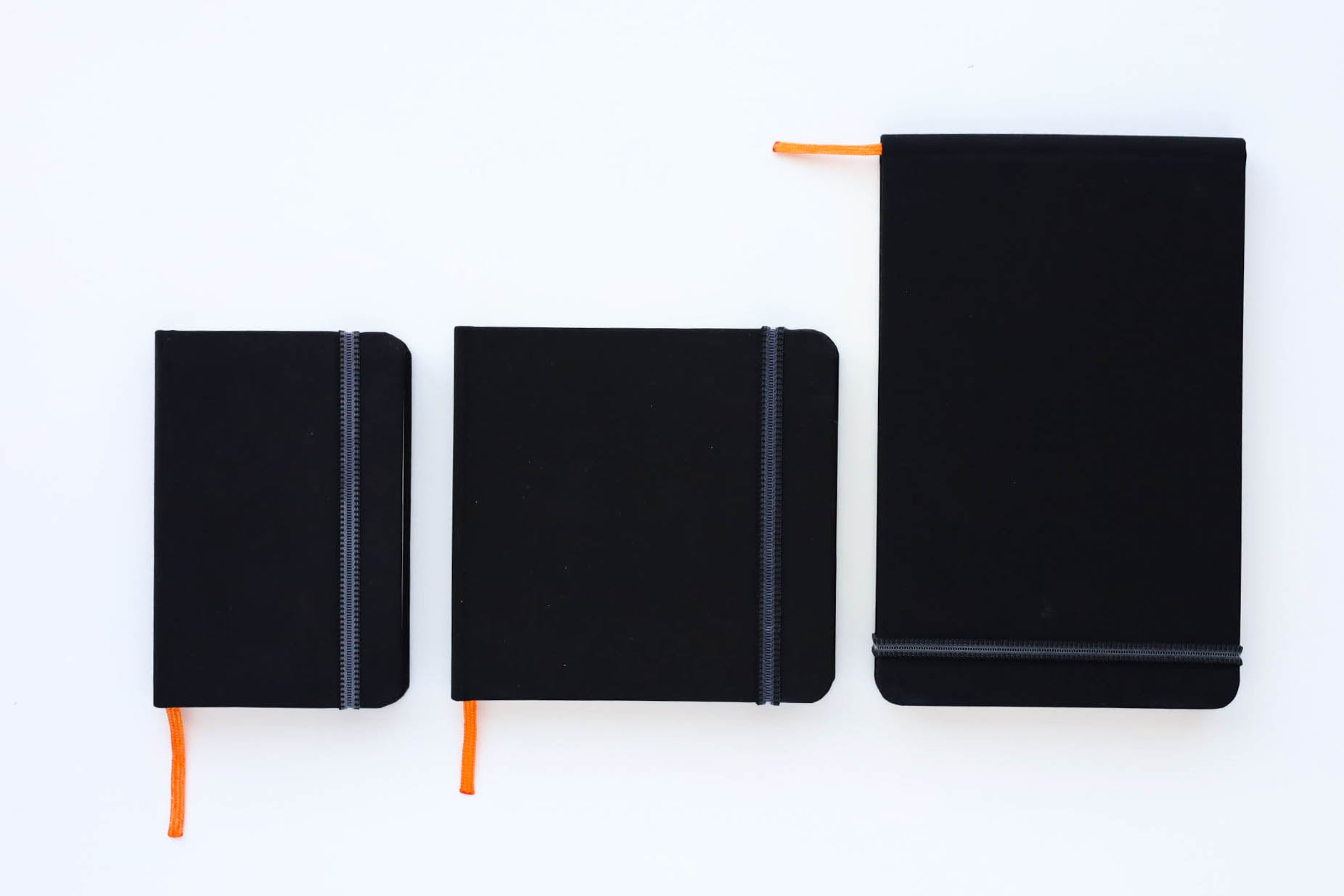 Handbook Travelogue Sketchbooks, 128 pages / acid-free / accepts light watercolor washes without buckling.