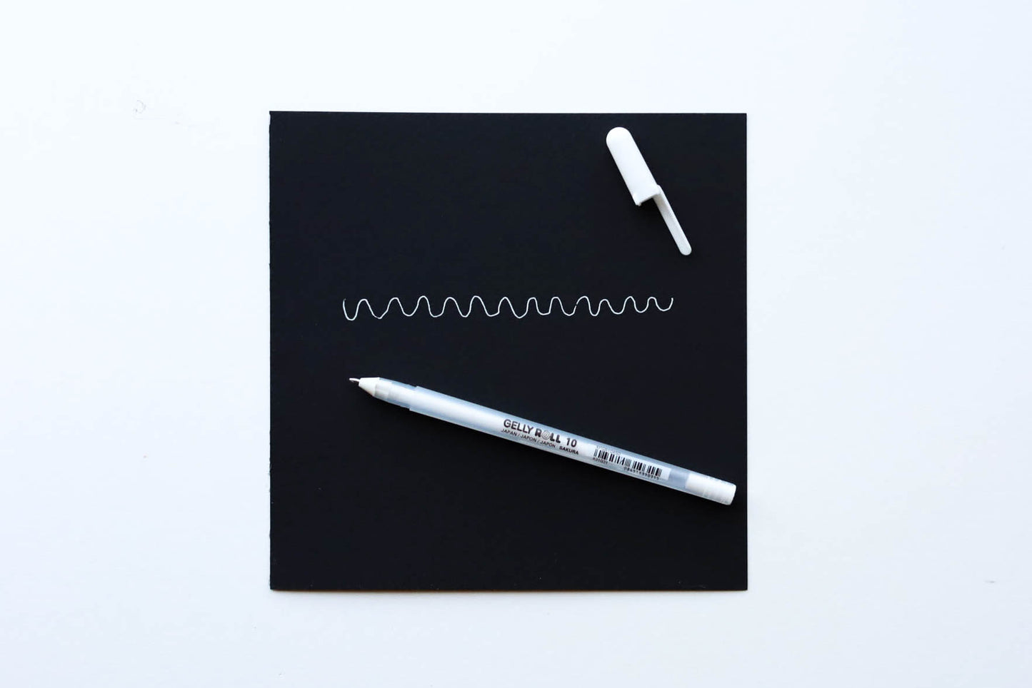 Additional product photo of the White Sakura Gelly Roll .08.